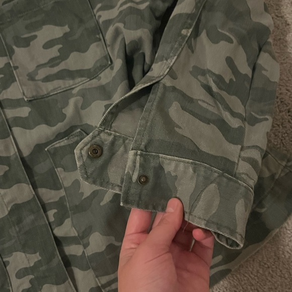 Universal Thread XXL Camo Jacket - Picture 7 of 8